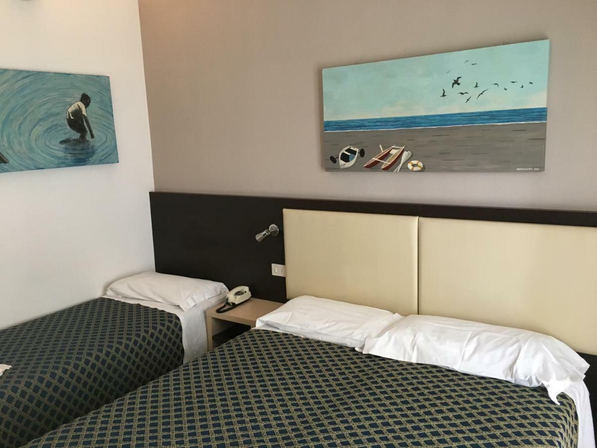 Hotel Rudy แชร์เวีย ภายนอก รูปภาพ